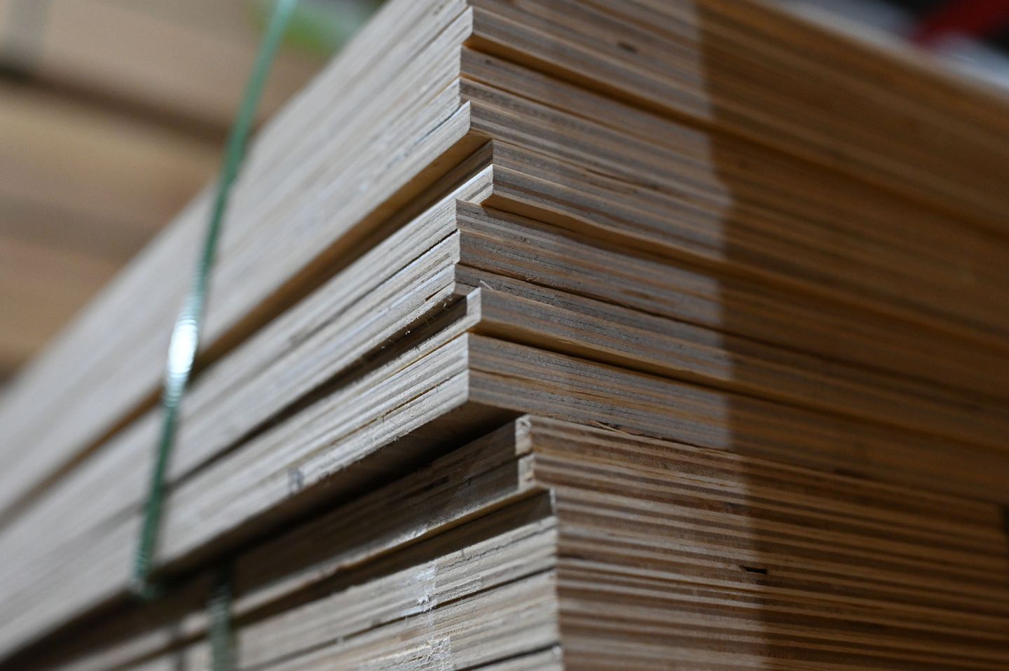 Фанера ФК 8мм 1525х1525мм сорт 2/2 шлифованная березовая СВЕЗА