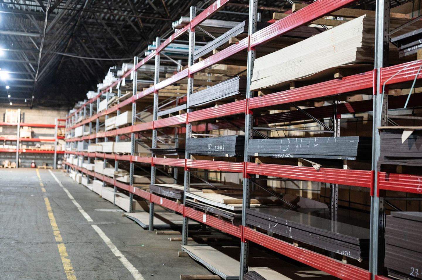 Фанера ФОФ сетчатая 24мм 2500х1250 мм сорт 3/3 березовая