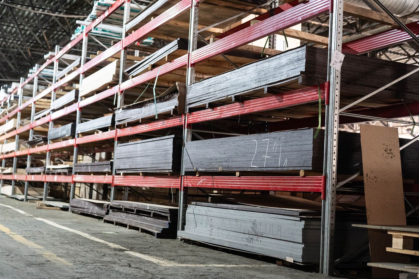 Фанера ФОФ сетчатая 27мм 2440х1220 мм сорт 3/3 березовая