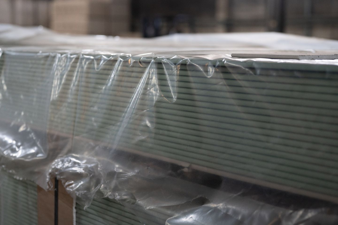 Гипсокартонный лист КНАУФ 12,5мм 1200х2000 мм влагостойкий