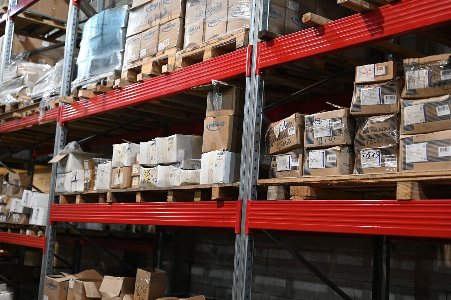 Саморез универсальный 5,0х35 мм белый цинк